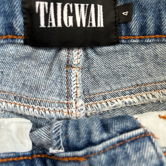 Taigwah like new Jean shorts - Picture 3 of 3